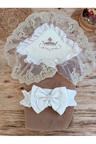 Yenidoğan Wool Yün Kumaş Taç Nakışlı Güpür Duvaklı Fiyonk Prizma Taş Unisex Kundak Bebek Battaniyesi Kahverengi Çok Renkli