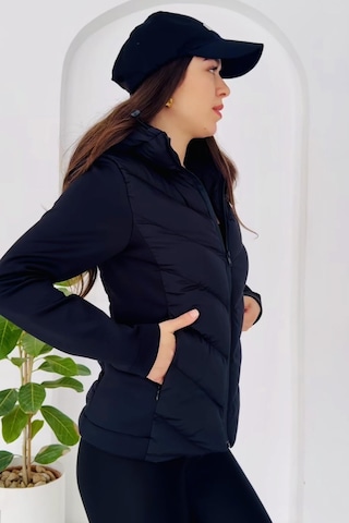 Prifaldi Kadın Softshell Kollu Kapüşonlu Çift Cepli Termal Şişme Mont Siyah