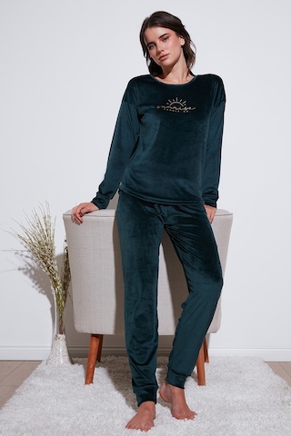 Lela Standart Fit Bisiklet Yaka Yumuşak Kadife Bayan Pijama Takımı 6094201 Nefti