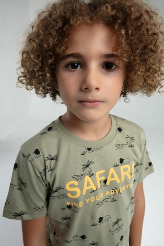 Rolypoly Roly Poly Premium Garson Safarı Fınd Your Adventure Erkek Çocuk Kısa Kollu Kapri Pijama Takım Çam Yeşili