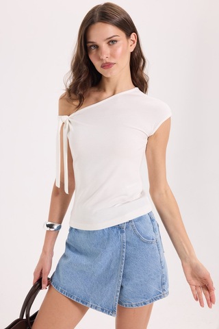 Tudors Kadın Slim Fit Dar Kesim Kısa Kollu Kayık Yaka Ekru Bluz-50540