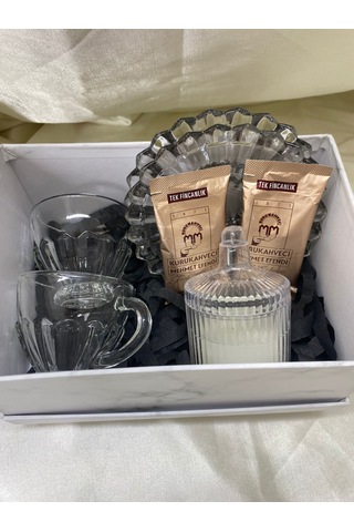Türk Kahvesi Seti Hediye Kutusu 2 Cam Fincan, Sunum Tabağı, Mehmet Efendi Kahve Özel Hediye Seti -