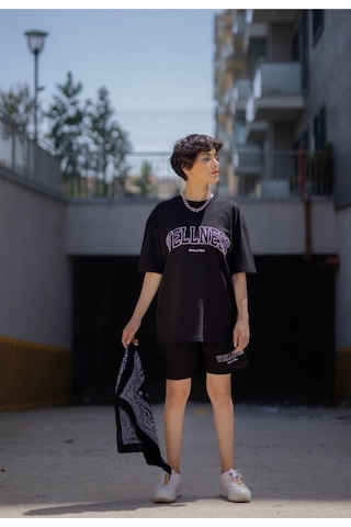 Welness T-shirt Şort - Siyah Alt Üst Kombin Şort Tişört Takım Baskılı Oversize Bisiklet Yaka Siyah