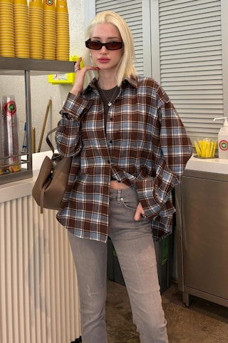 Madmext Bebe Mavisi Oversize Ekose Desenli Kadın Gömlek Mg2589 Bebe Mavisi