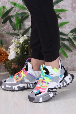 Fort Gj Elanur Rahat Kalın Taban Özel Tasarım Sneaker Kadın Spor Ayakkabı Beyaz