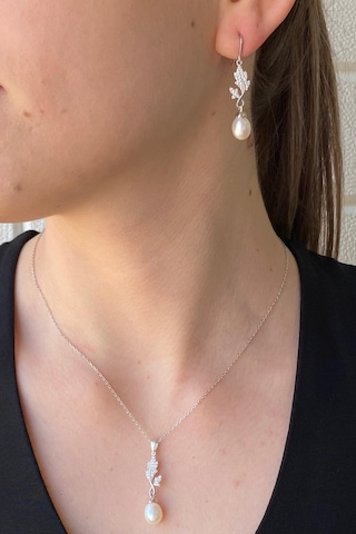 8,5 Mm Yaprak Taşlı Doğal İnci Sallantılı Küpe Kolye İkili Set
