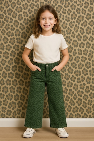 Uğur Bebe Kız Çocuk Yeşil Leopar Desenli Geniş Paça Premium Kot Trend Şıklık, Rahat Ve Tarz Günlük Pantolon Haki Yeşil Leopar Haki Yeşil Leopar