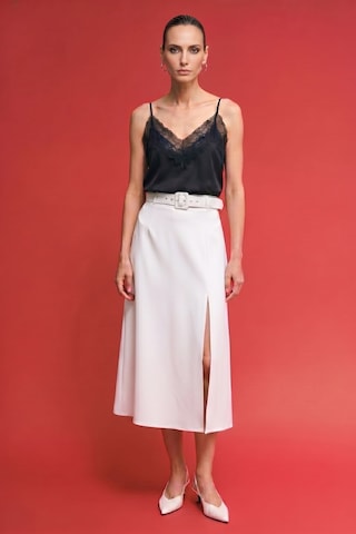 Sateen Kemerli Yırtmaç Detaylı Kloş Etek - Ekru-137417