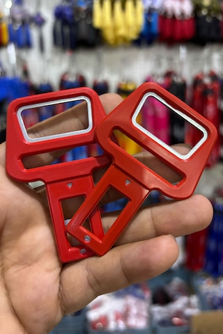 Emniyet Kemeri Aparatı, Şişe Açıcı, Evrensel Uyumlu, Kırmızı Renk