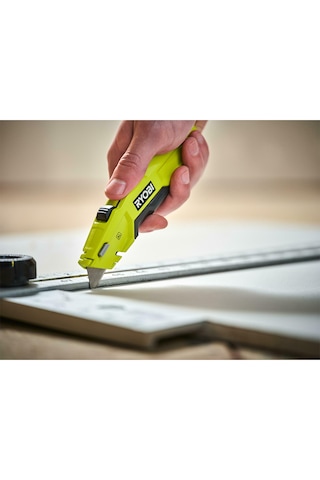 Ryobi Rhckf-1 Geri Çekmeli Maket Bıçağı Yedekli T5132006401