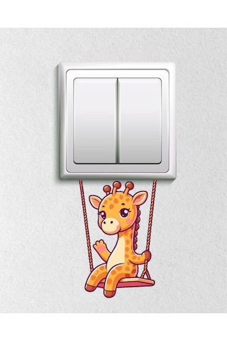 Sevimli Zürafa Salıncakta Dekoratif Priz Sticker 12x8 Cm