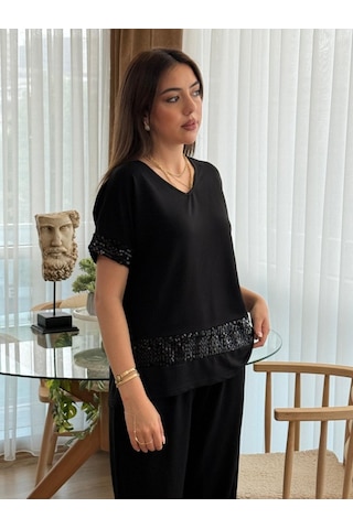 Soonaksesuar Kadın Kısa Kollu V Yakalı Pul Payetli Viskon Iki Iplik Bluz Ve Pantolon Ikili Takım Siyah