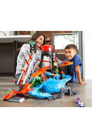 Hot Wheels Renk Değiştiren Arabalar Timsah Oyun Seti Ftb67