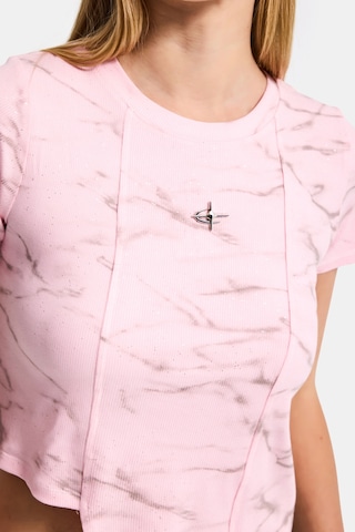 Itsbasic Kadın Pembe W5 Aksesuar Detaylı Asimetrik Kesim Crop Top