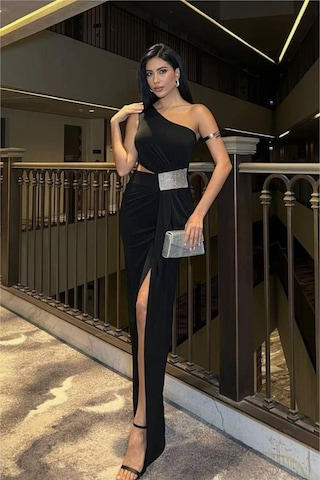 Lior Design Kadın Trend Model Sandy Kumaş Tek Omuz Balık Kesim Abiye Elbise Siyah