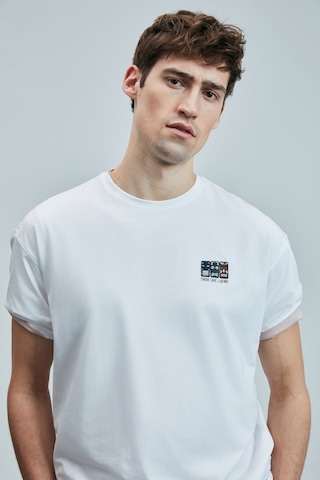 Lufian Erkek Mask Modern Grafik T-shirt 111020248 Beyaz Beyaz