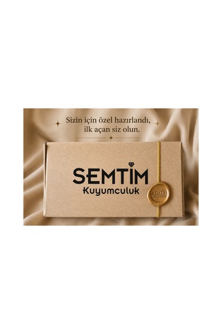 Sertifikalı 316l Çelik Renkli Taş Detaylı Geometrik Form Premium Altın Kaplama Sallantılı Kadın Küpe 64611118