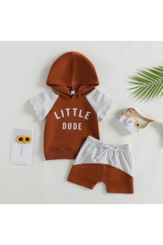Kahverengi Bebek Erkek Yaz Giysileri Kıyafetler Mektup Baskı Kontrast Renk Kapşonlu Kısa Kollu Üstler Ve Şort 2 Adet Takım Elbise Kahverengi