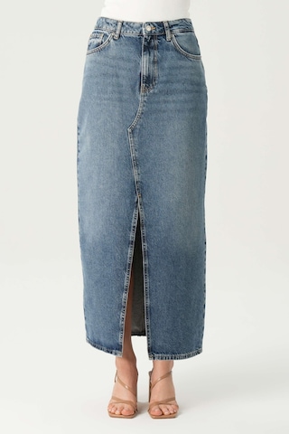 Orta Mavi Yüksek Bel Patı Fermuarlı Yırtmaçlı Maxi Jean Etek C 4532-048 Mavi