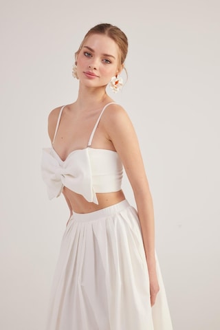 Holly Lolly Kurdele Görünümlü Crop Jazmin Bluz Beyaz