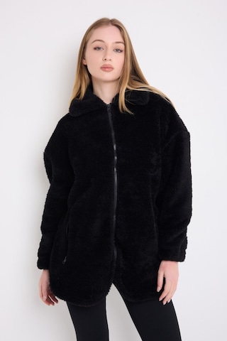 Kadın Siyah Peluş Rüzgar Geçirmez Welsoft Çift Cepli Kışlık Mont Kaban Siyah