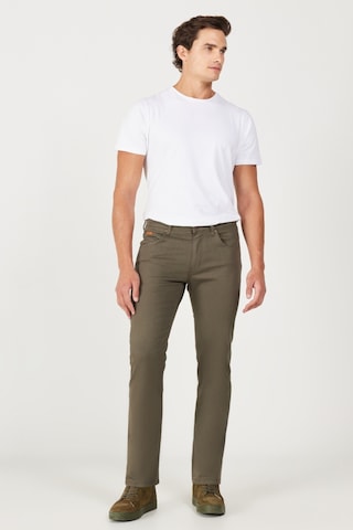 Wrangler Arizona Straight Fit Düz Kesim Normal Bel Düz Paça Esnek Haki Erkek Pantolon W211842801 Haki