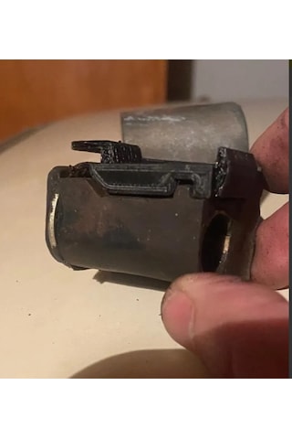 Mecerdes W123 W126 Kapı Kilit Plastik Takozu, Sert Plastiktir
