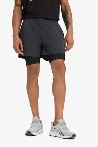 DeFactoFit Slim Fit Dar Kesim Sporcu Taytlı Dokuma Şort D7809AX25SPAR231