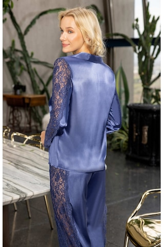 Kadın Lacivert Dantel Detaylı Düğmeli Saten Pijama Takımı Zarif Ve Modern 2 Li Set