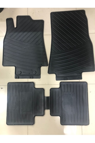 Mercedes W245 B Kasa Lastik Paspas Siyah B66688631