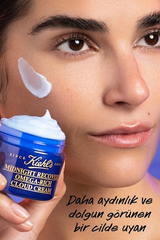 Cilde Dolgun Ve Aydınlık Görünüm Sağlayan Doğal Kaynaklı Gece Bakım Kremi 50ml