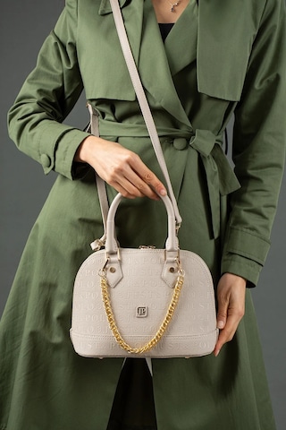Just Polo Kadın Zincir Detaylı Lüks El Ve Omuz Çantası Shopper Ebat : 25x22 Cm Ekru