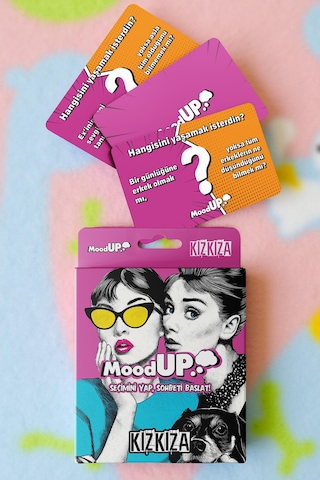Moodup Kız Kıza Kart Oyunu 40 Adet Eğlenceli Soru Ve Görev Kartı Kız Arkadaşlarla Oyun Gecesi