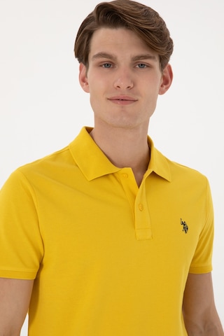 U.S. Polo Assn. Erkek Slim Fit Polo Yaka Sarı Basic Tişört 50297984-VR094