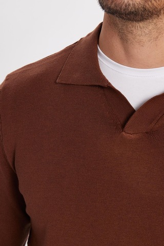 Tudors Erkek Standart Fit Normal Kesim Polo V Yaka Kahverengi Triko Kazak-32627 Kahverengi