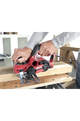 Skil 1590AA 710W Planya