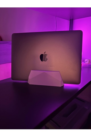 İnce Seri Laptop Yada Apple Uyumlu MacBook Pro Dik Tutan Stand Tutucu