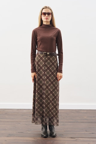 Desenli Tül Etek Yeşil Ekose Yeşil Ekose