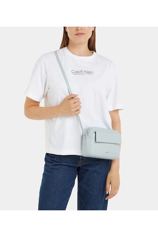 Calvın Kleın Kadın Omuz Çantası K60k611884-peb K60k611884-peb Çok Renkli Çok Renkli