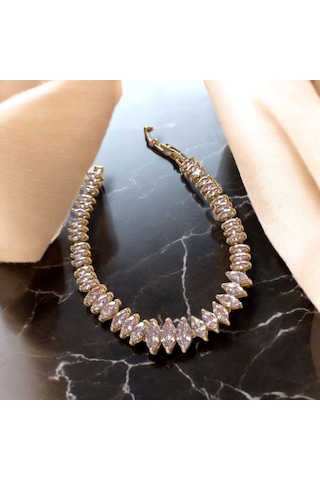 Kırmızı Sanat Evi Oval Damla İri Taşlı Sıralı Gold Klipsli Çelik Bileklik