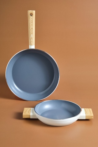 Karaca x Refika Swiss Crystal Creamy Wood Tava Sahan Set