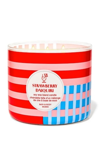 Strawberry Daiquiri Büyük Mum 411 G Beyaz Strawberry Daiquiri Büyük Mum 411 G Beyaz