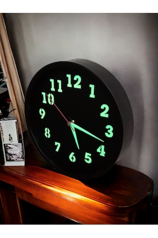 Fosforlu Gece Görünen Siyah Duvar Saati Çap 22 Cm Çanta Hediyeli Siyah