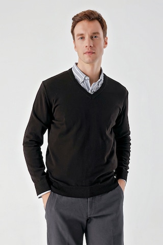 Morven Erkek Siyah Basic V Yaka Dynamic Fit Rahat Kesim Triko Siyah