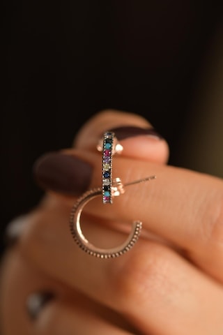 Mix Taşlı Rose Halka Model Çivili Gümüş Küpe O Gümüş