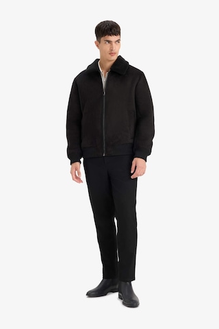Defacto Slim Fit Dar Kesim Kürklü Polo Yaka Astarlı Fermuarlı Cepli Süet Mont A3869ax25wnbk27 Siyah-bk27