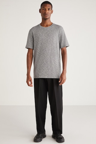 Grımelange Abbott Erkek Comfort Fit Özel Dokulu Kırcıllı Görünümlü Gri T-shirt