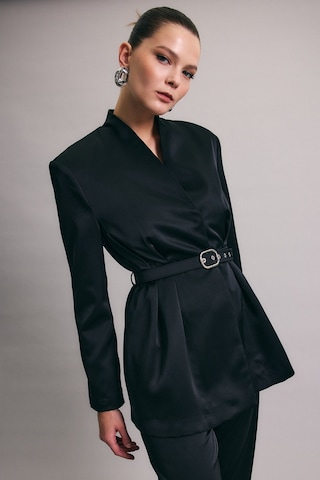 Sateen Lisa Kemerli Saten Ceket - Siyah-136929 Siyah
