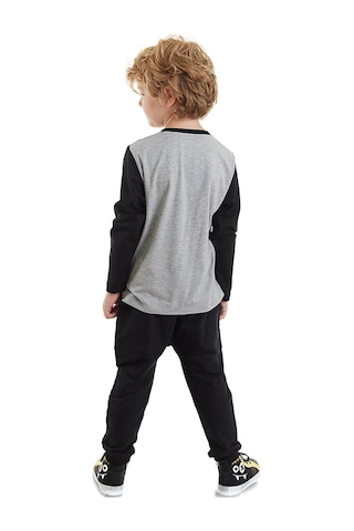 Denokids Çizgili Korsan Erkek Çocuk Gri T-shirt Siyah Pantolon Takım Gri - Siyah