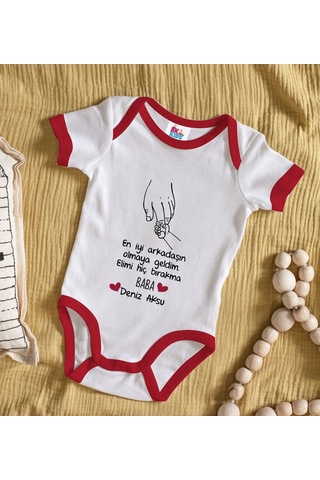 Bk Gift Bk Kids Kişiye Özel En İyi Arkadaşın Olmaya Geldim Tasarımlı Kırmızı Bebek Body Zıbın-1 Çok Renkli